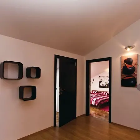 Large Specious Apartamento